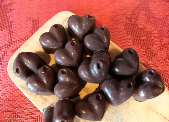 https://drjessicablack.com/wp-content/uploads/2015/02/Homemade-Chocolates-Large-e1423254025312.jpg